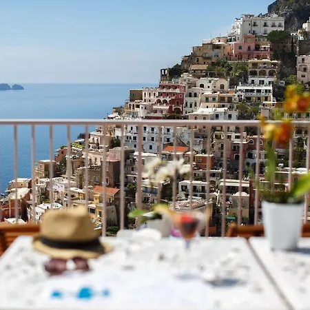 Lux 2br In View Terrace & Pool Lägenhet